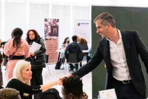 Ημέρες Καριέρας “WELCOME 2023” στο Σεράφειο του Δήμου Αθηναίων: «Παράθυρο» εύρεσης εργασίας για περισσότερους από 500 πρόσφυγες και μετανάστες υποψηφίους