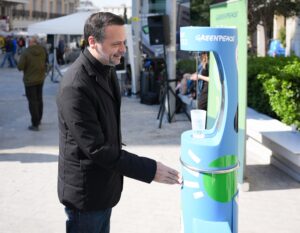 Ο Δήμος Αθηναίων και η Greenpeace έφεραν το «Ραντεβού στις Βρύσες» στην Αθήνα για την Παγκόσμια Ημέρα Νερού