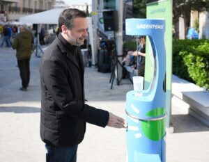 Ο Δήμος Αθηναίων και η Greenpeace έφεραν το «Ραντεβού στις Βρύσες» στην Αθήνα για την Παγκόσμια Ημέρα Νερού