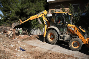 Ξεκίνησαν οι κατεδαφίσεις επικίνδυνων κτισμάτων – Ο Δήμος Αθηναίων αναλαμβάνει δράση για την ασφάλεια των πολιτών