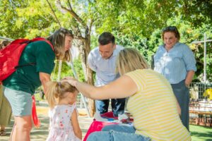 Ο Δήμαρχος Αθηναίων εγκαινίασε δύο σύγχρονες και ασφαλείς παιδικές χαρές σε Νέο Κόσμο και Παγκράτι