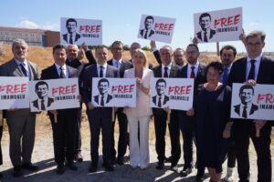 Κοινό άρθρο Δημάρχου Αθηναίων, Χάρη Δούκα και  Δημάρχου Σόφιας, Βασίλ Τερζιέφ στο Politico