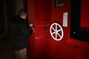 Ο Δήμος Αθηναίων σφράγισε το bar στο Γκάζι