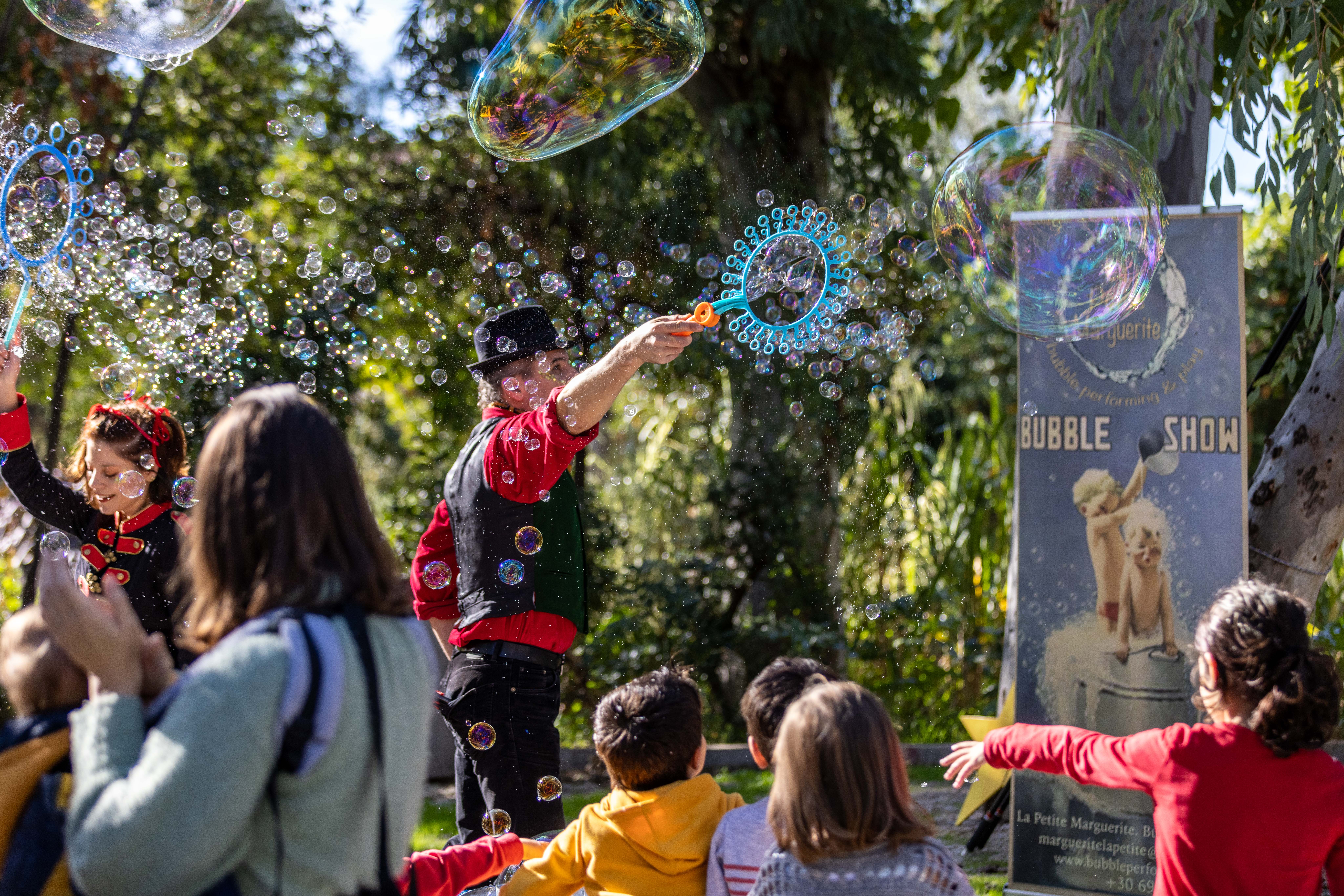 Δήμος Αθηναίων: Μία μεγάλη Χριστουγεννιάτικη Αγορά στην πλατεία Κοτζιά