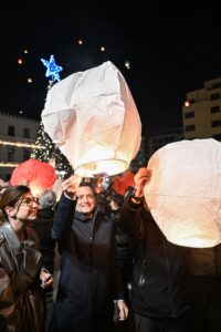 Δήμος Αθηναίων: Παραμονή Χριστουγέννων οι ευχές μας γεμίζουν τον ουρανό