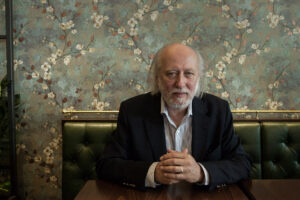 Δήμος Αθηναίων: Ο Νομπελίστας Λάσλο Κρασναχορκάι στο 1ο Διεθνές Φεστιβάλ Λογοτεχνίας Αθήνας